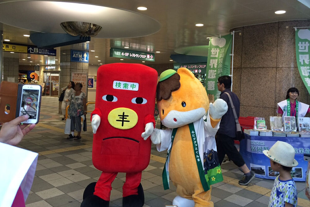 2015.08.11　新越谷駅でぐんまちゃんと観光PRをしてきました。