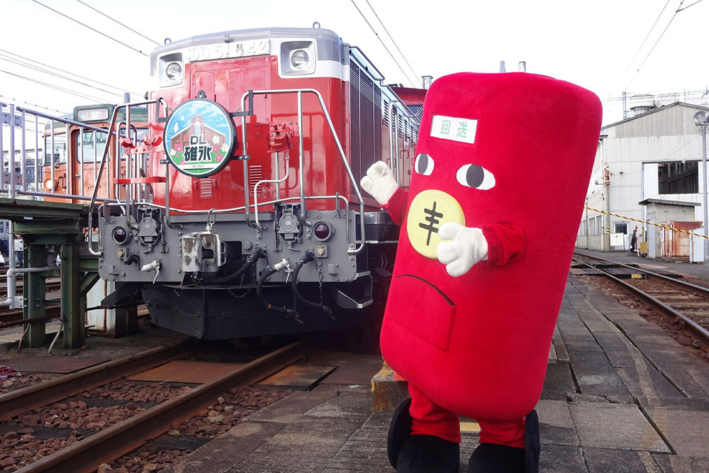 2016.10.29　高崎鉄道ふれあいデーで、お召し機DD51-842と記念撮影。